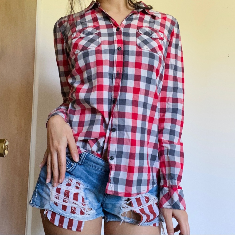 ESPRIT women’s plaid button down shirt